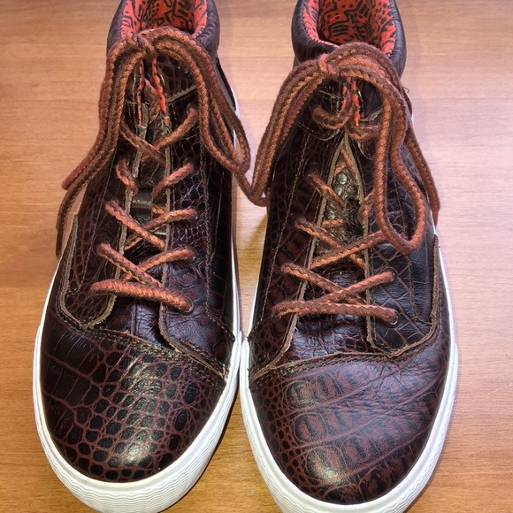 Tom’s Camila High Hi Top Shoes. - Picture 2 of 11